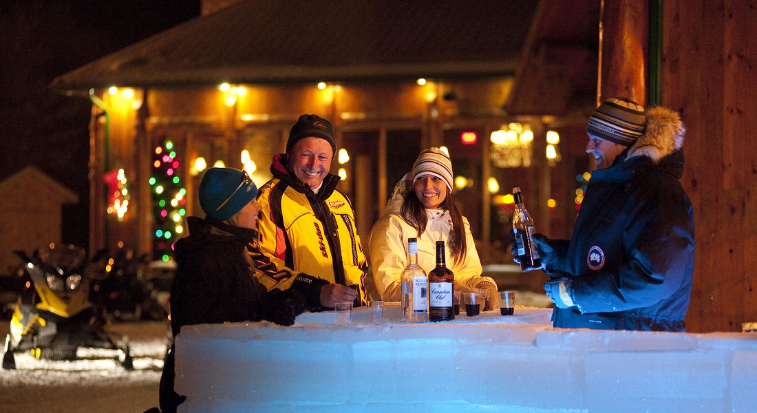 Bar de glace | Pourvoirie Mekoos